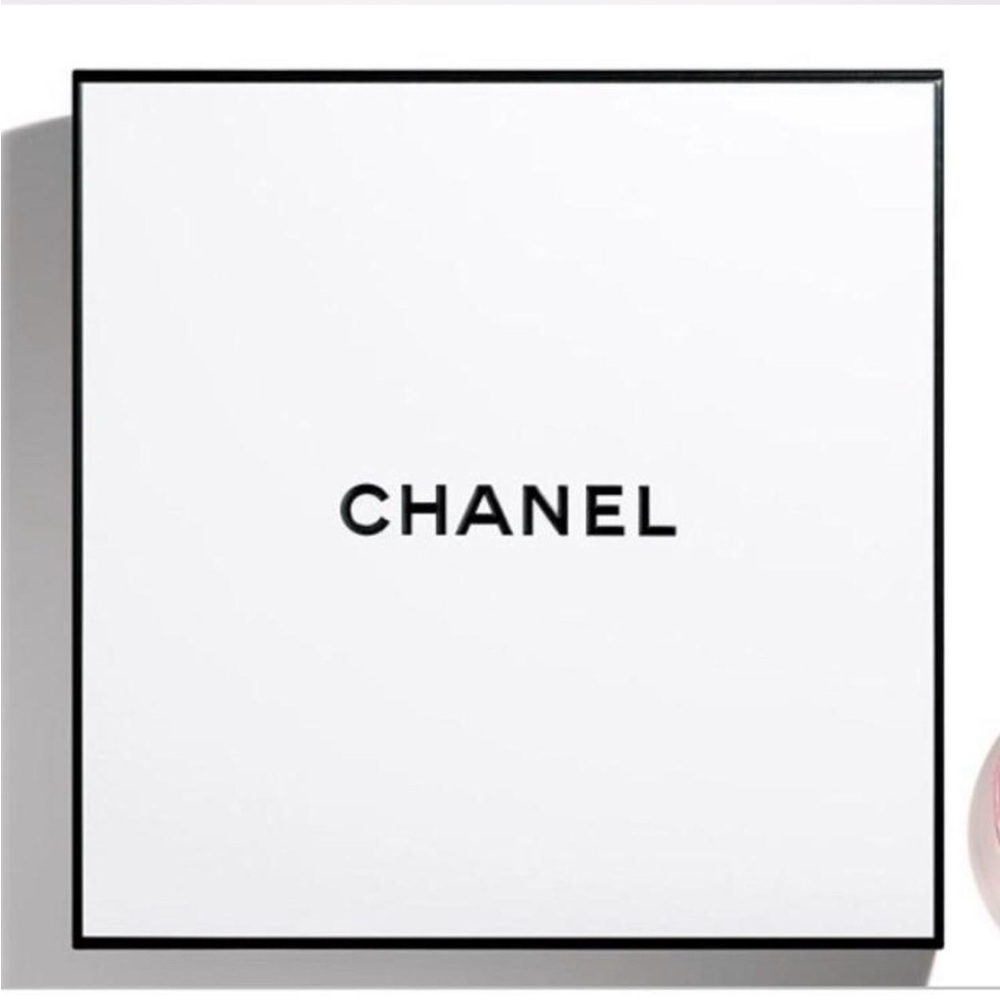 CHANEL Classic White Gift Box